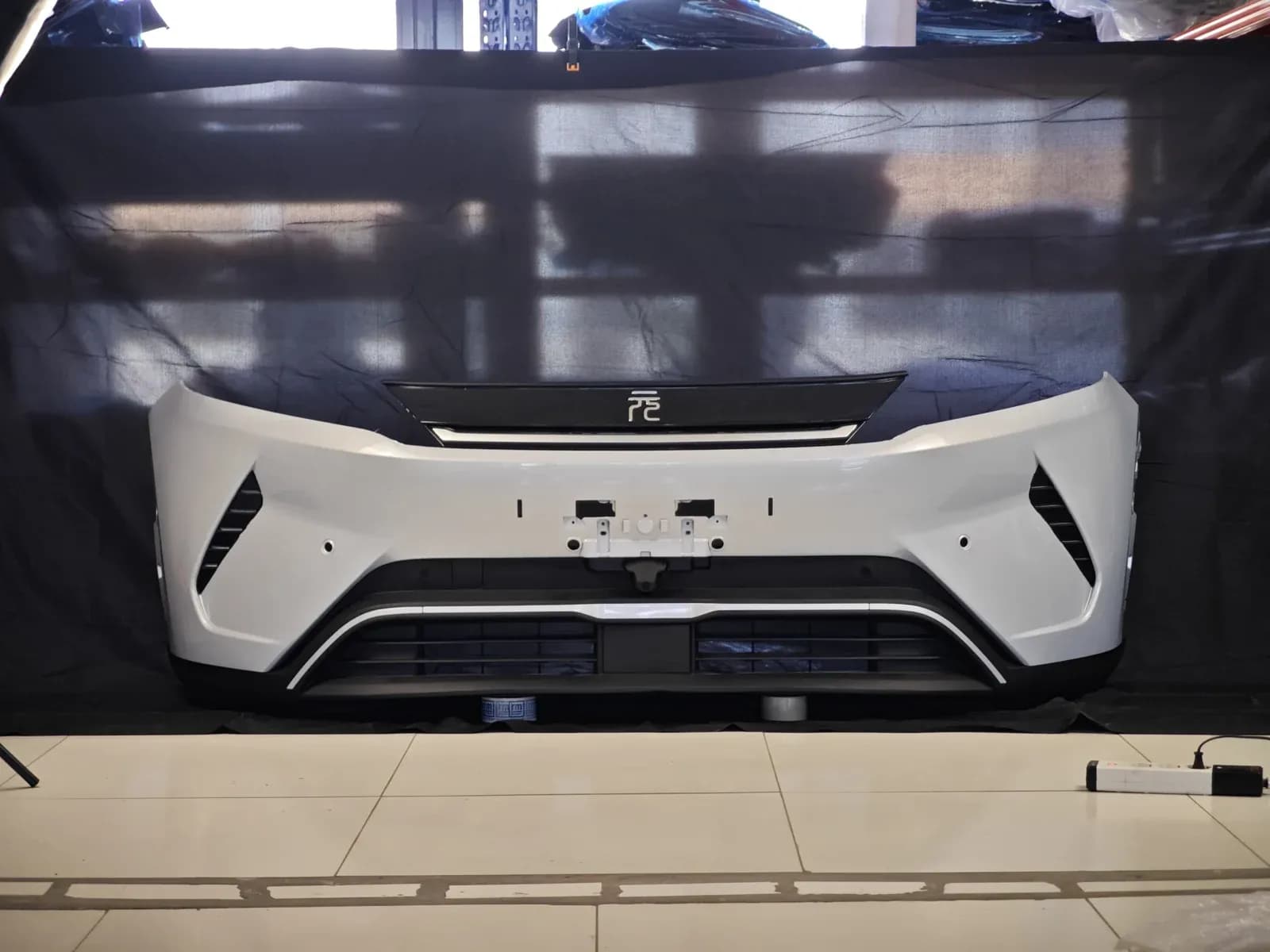 BYD Yuan Up (IDV) front bumper assembly, grey