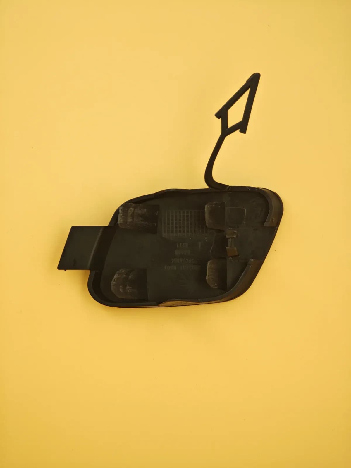 Hongqi E-QM5 tow hook cover, black