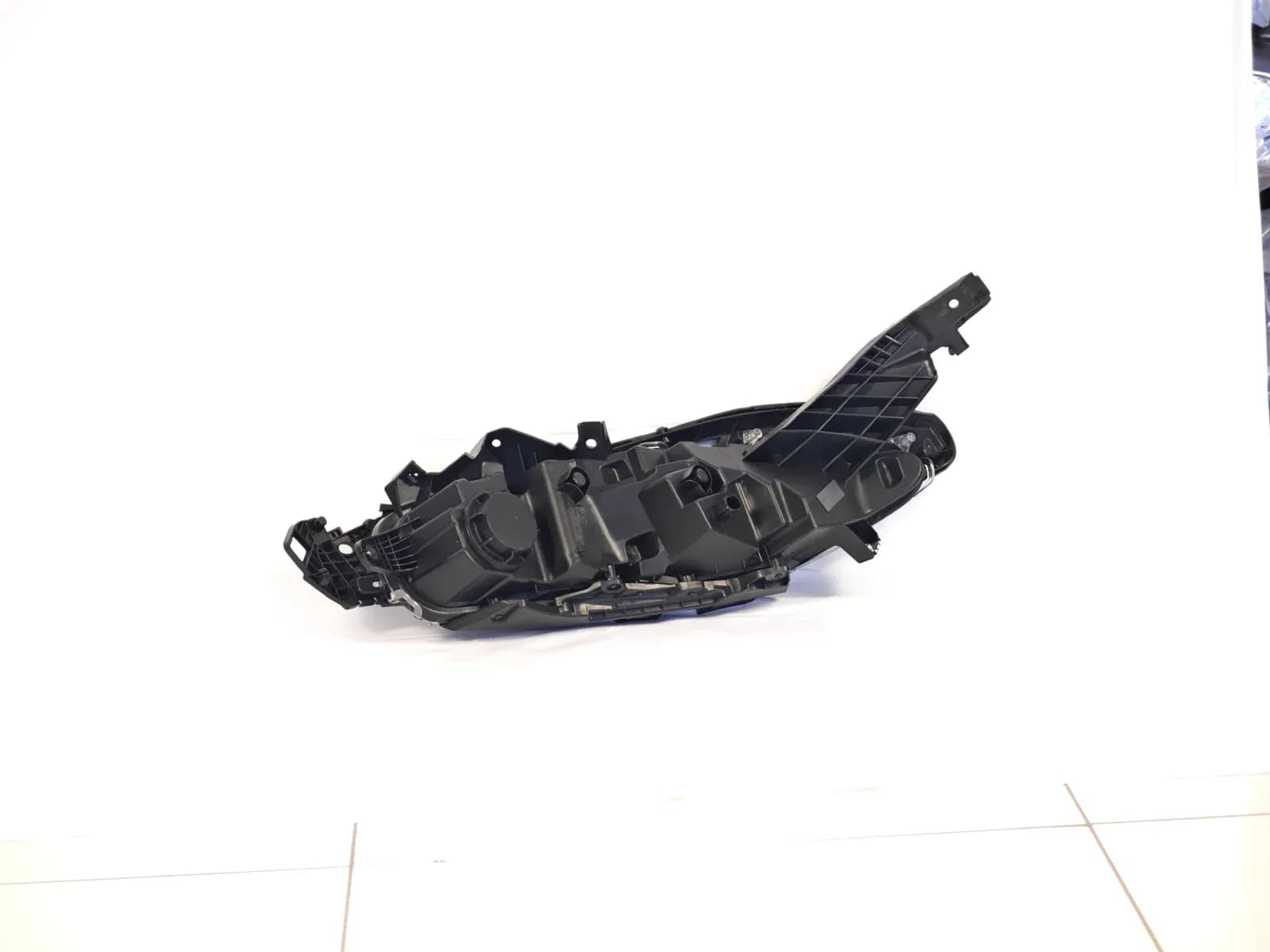 Hongqi E-QM5 headlight, right