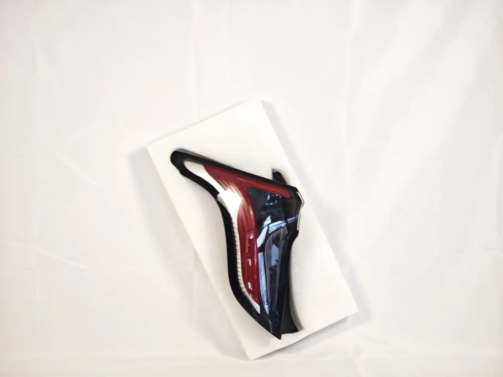 Hongqi E-QM5 tail light, fender side, right